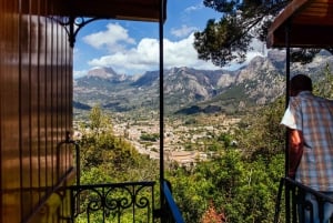 Från Palma: Guidad tur i Serra Tramuntana och klostret i Lluc