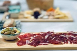 VISITE HISTORIQUE DE LA BODEGA ET DÉGUSTATION DE VINS