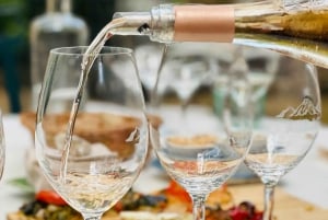 VISITE HISTORIQUE DE LA BODEGA ET DÉGUSTATION DE VINS