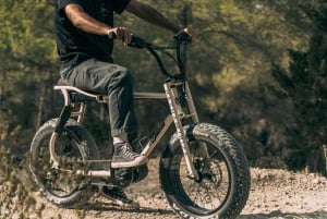 Ibiza: Aventura de aluguer de E-Bike auto-guiada