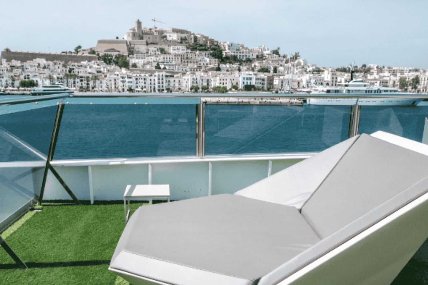 Ibiza: viagem de ferry de/para Formentera em ferry elétrico