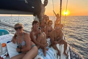 Ibiza: Formentera purjeveneellä. Yksityinen tai pieni ryhmä