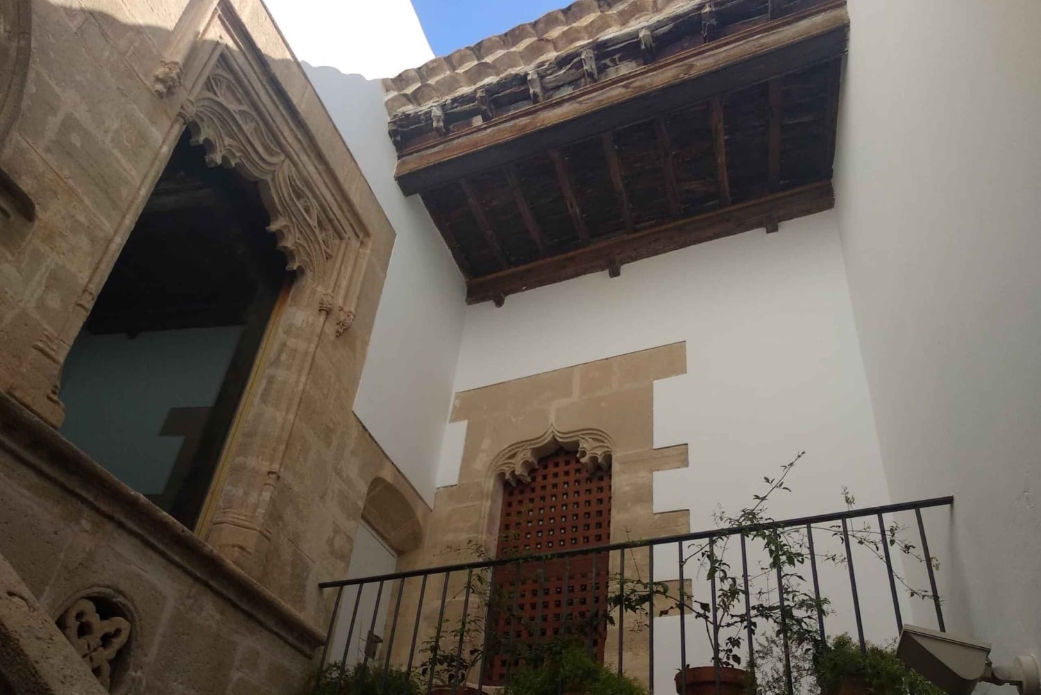 イビサ・ハイライト・ツアー：ユネスコ世界遺産から最高のビーチまで