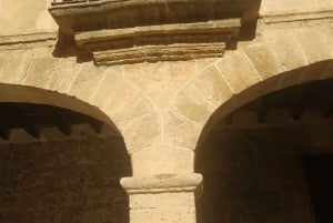 イビサ・ハイライト・ツアー：ユネスコ世界遺産から最高のビーチまで