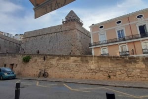 イビサ・ハイライト・ツアー：ユネスコ世界遺産から最高のビーチまで