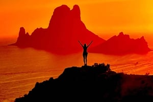 Ibiza: Hike to the most secret spots