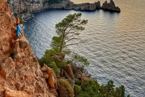 Ibiza: Hike to the most secret spots