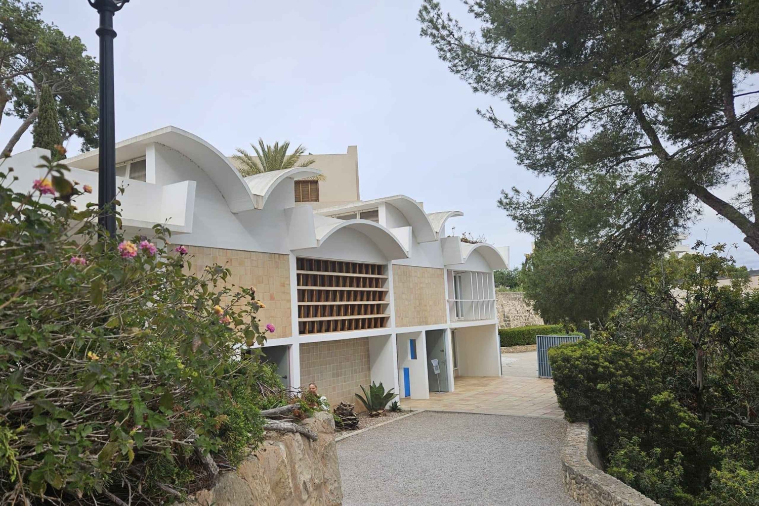 Muzeum i ogrody Joana Miró w Palma De Mallorca - zwiedzanie arcydzieł