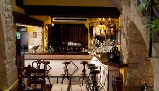 La Paloma Restaurante and Bar