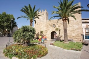 Mallorca: Cidade antiga de Alcudia, mercado e praia de Formentor