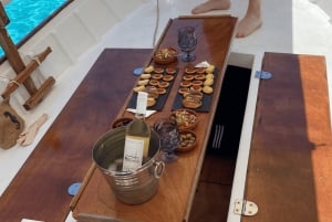 Майорка: Алькудия: частная экскурсия на лодке со снорклингом