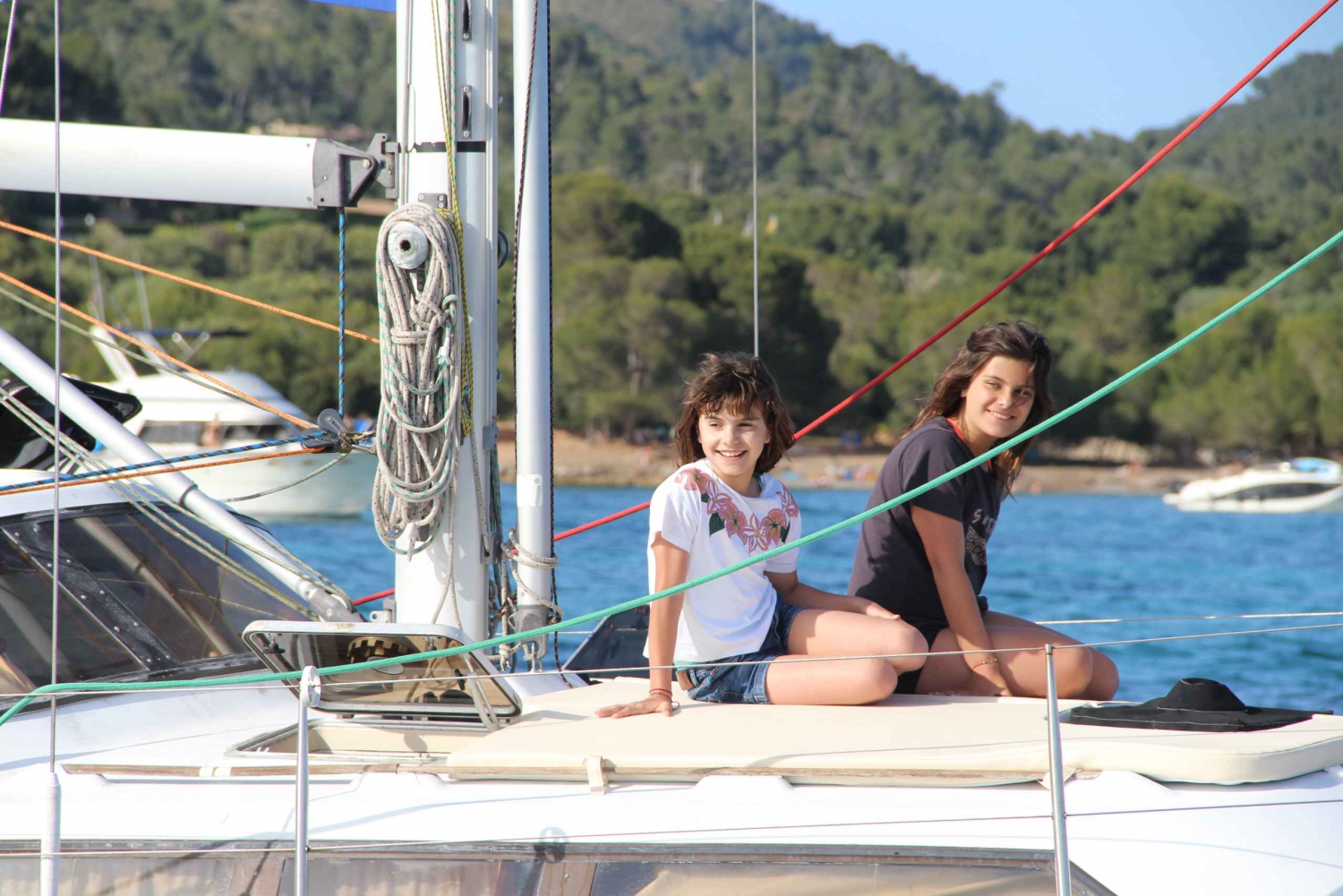 Mallorca/Alcudia: Private Boat Trip with snack and Swim