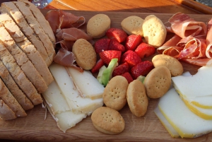 Mallorca/Alcudia: Private Boat Trip with snack and Swim