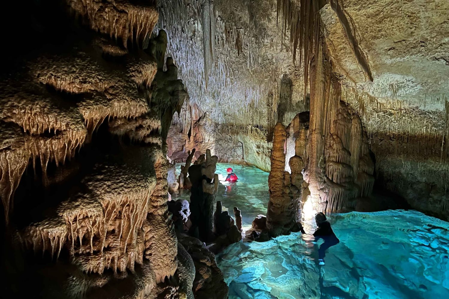 Mallorca: Aquatic Cave Exploration Guided Tour
