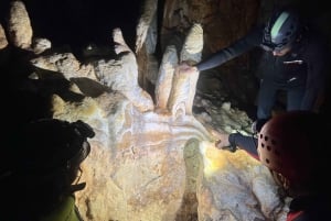 Mallorca: Aquatic Cave Exploration Guided Tour