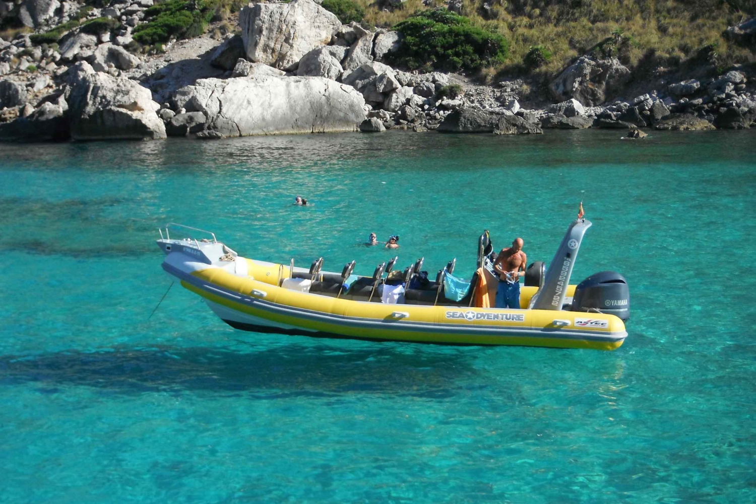 Majorque : Visite en bateau de la grotte bleue avec plongée en apnée