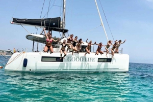 Maiorca: Descobre enseadas paradisíacas a bordo de um catamarã exclusivo