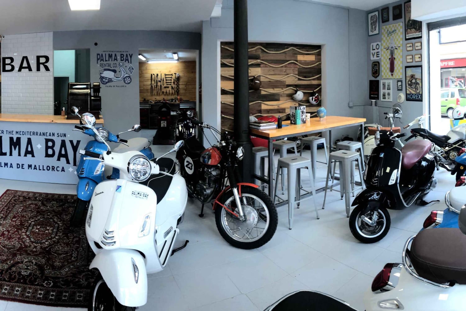 Mallorca: Explore Mallorca Island with Iconic Vespa Scooter