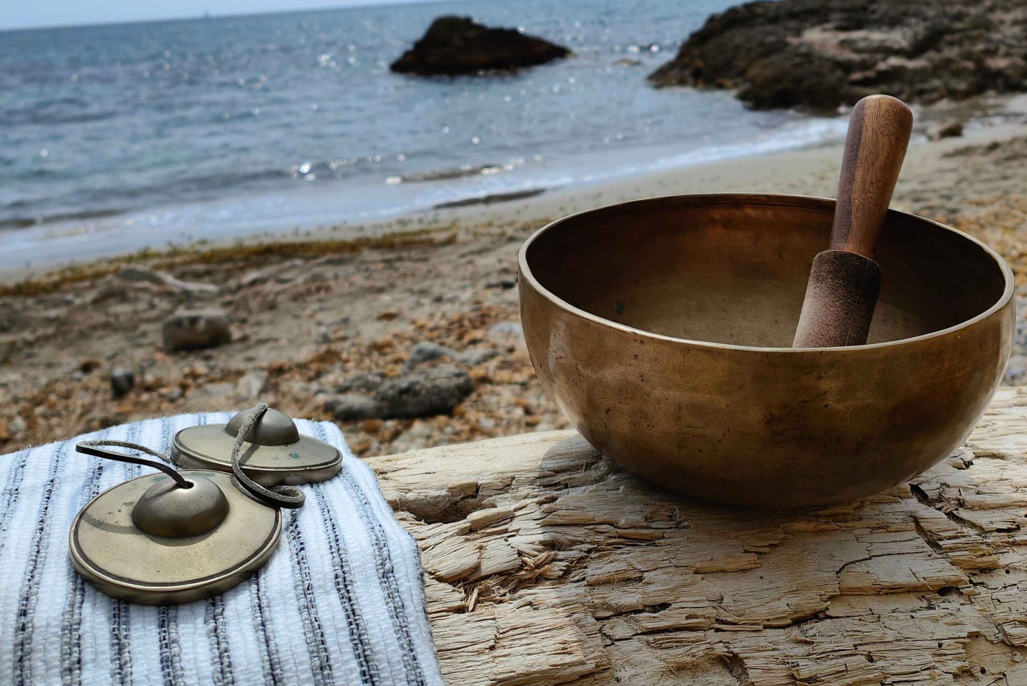 Mallorca: Mindful vinprovning og lydritual i den gyldne time