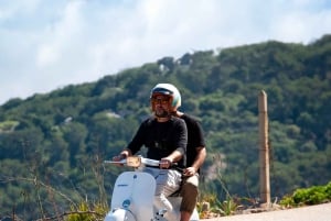 Mallorca: Halvdagstur med guide på en klassisk Vespa