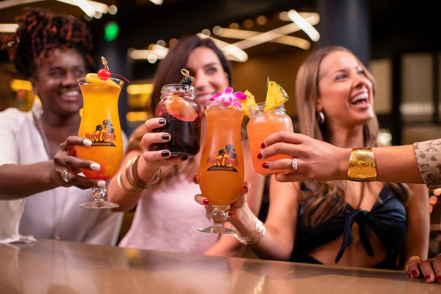 Mallorca: Entrada al Hard Rock Cafe con comida o cena