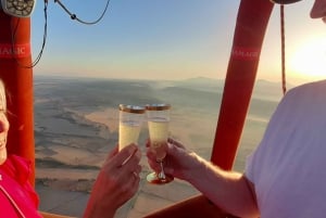 Mallorca: Hot Air Balloon Flight with Private Options