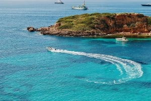 Palma: Private Bay of Palma Cruise with Optional Picnic
