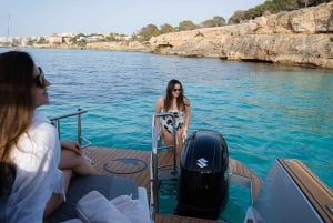 Majorka: Prywatna łódź ze skiperem z Playa de Palma