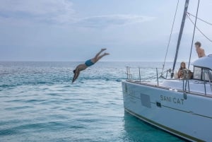 Mallorca: Private Half Day Cruise on a Catamaran