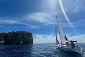 Mallorca: Excursión privada en velero con patrón