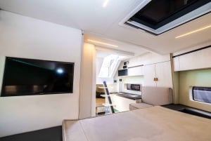 Mallorca: Privat yachtkryssning med snorkling och drycker