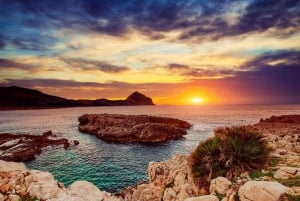 Mallorca: Privat yachtkryssning med snorkling och drycker