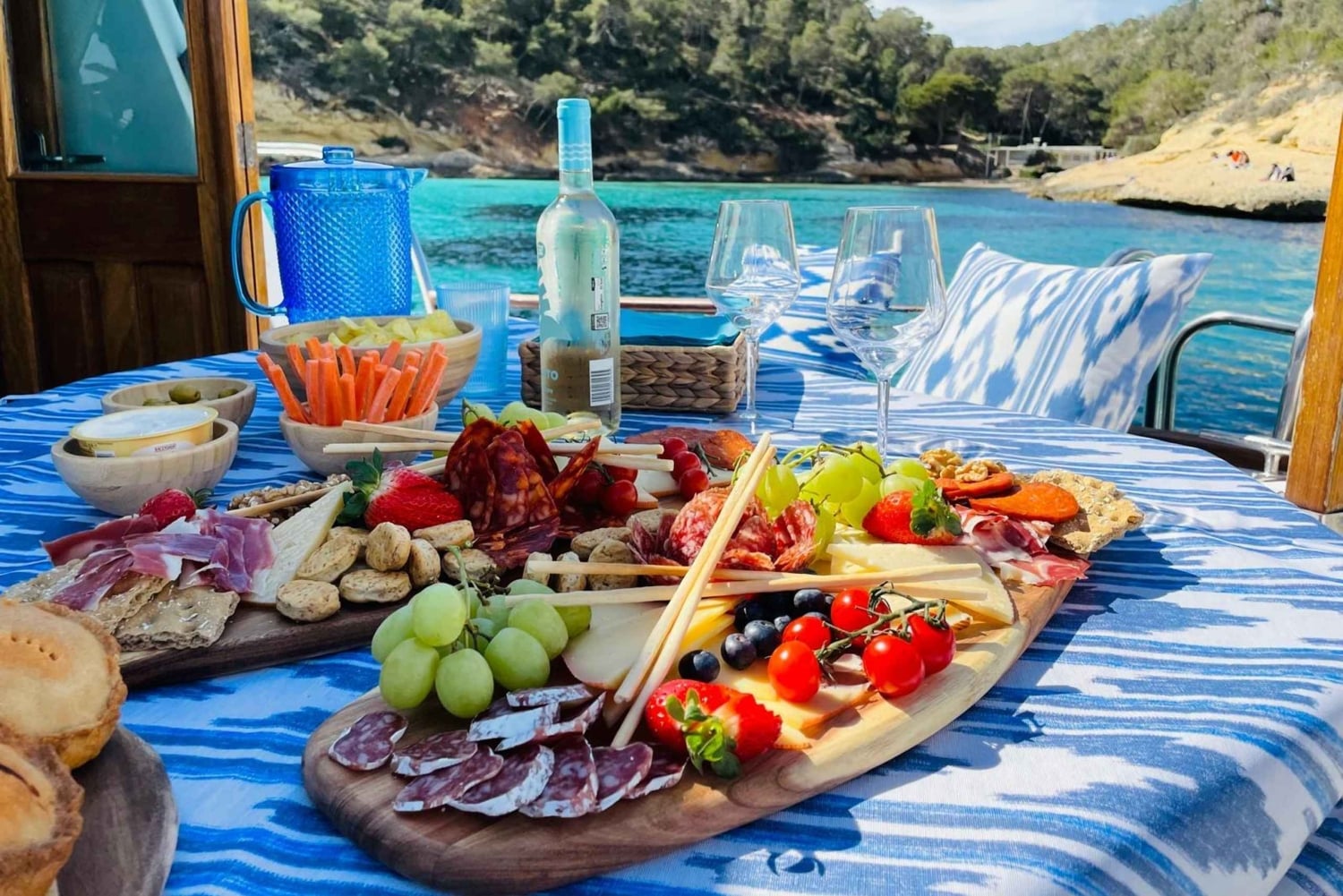 Mallorca: segla med en traditionell båt för att utforska dolda stränder