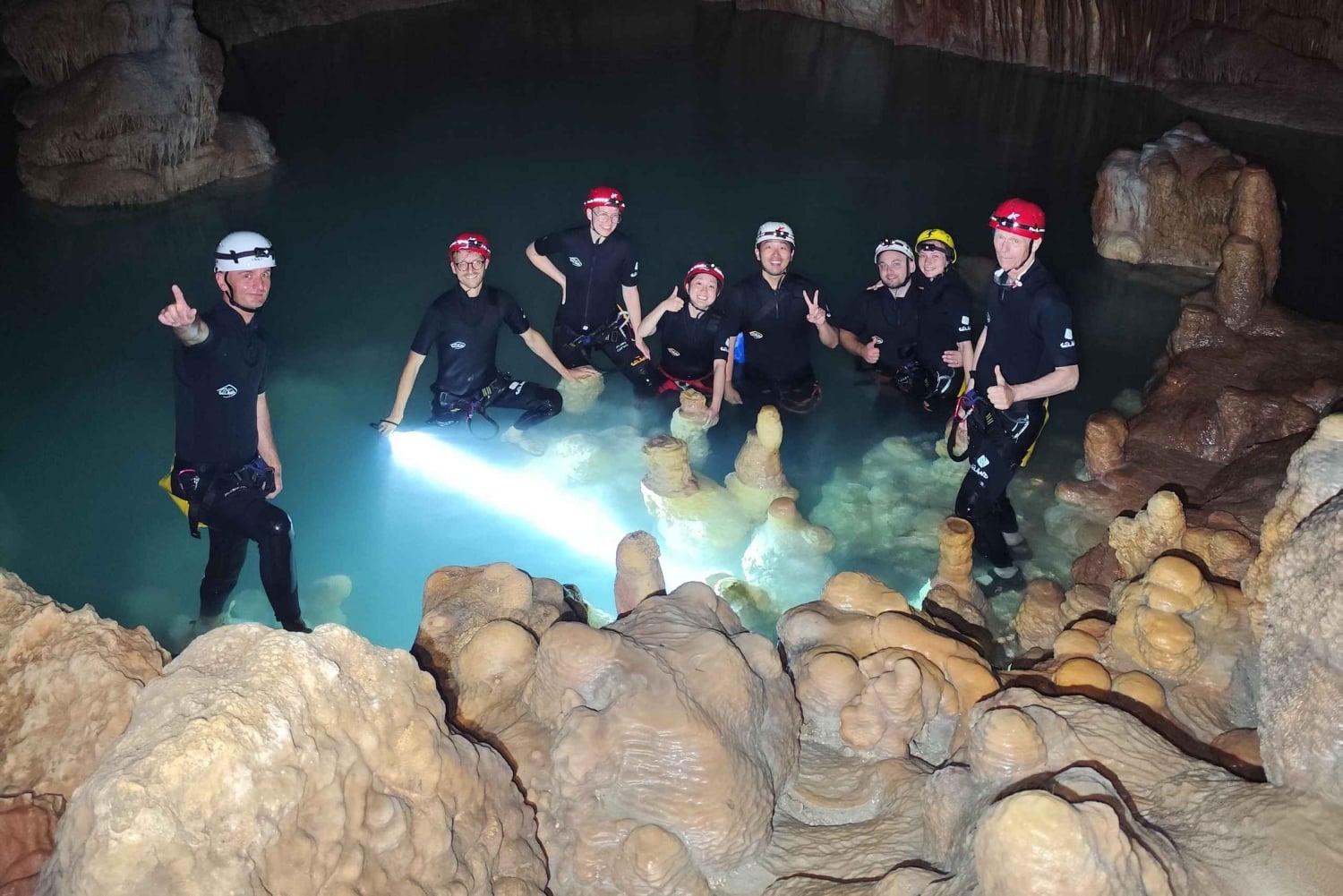 Mallorca: Seikkailu meriluolissa Cova de Colomsissa