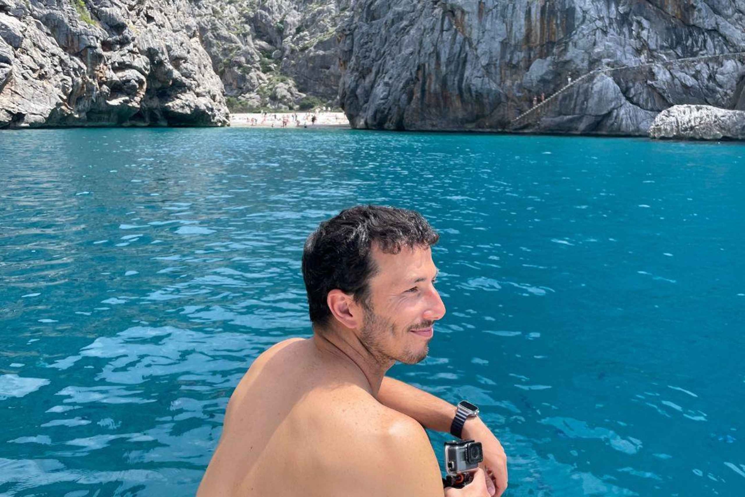 マヨルカ：ソラーボートツアー（スノーケリングと軽食付き）