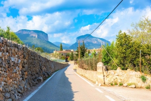 Majorque : Montagnes, villages et scooter des mers du sud-ouest