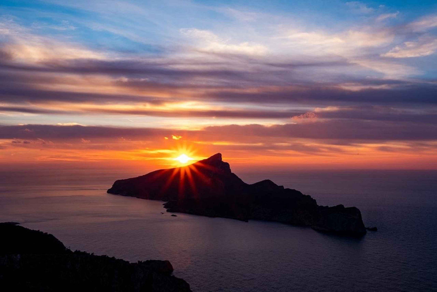 Mallorca: Sunset by No license boat in Dragonera Island
