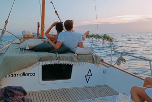 マヨルカ島：サンセットエコチャーター体験