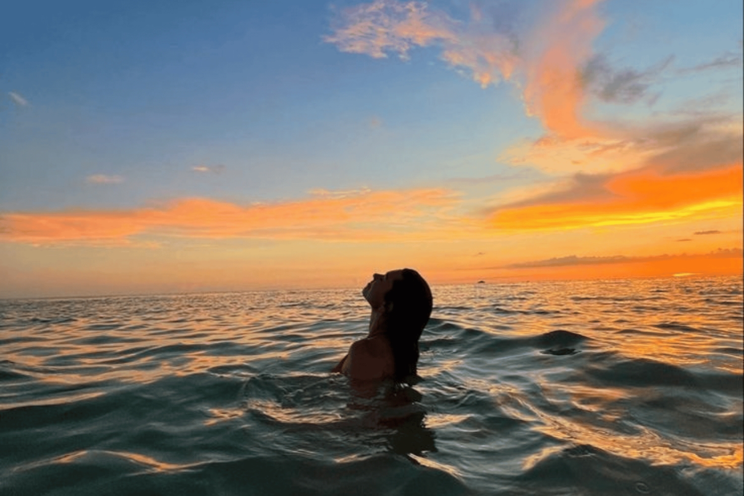 マヨルカ：サンセットピザボートツアー アンドラッチ - ドラゴンセラ + スノーケリング