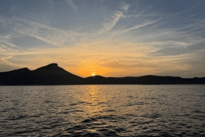 マヨルカ：サンセットピザボートツアー アンドラッチ - ドラゴンセラ + スノーケリング