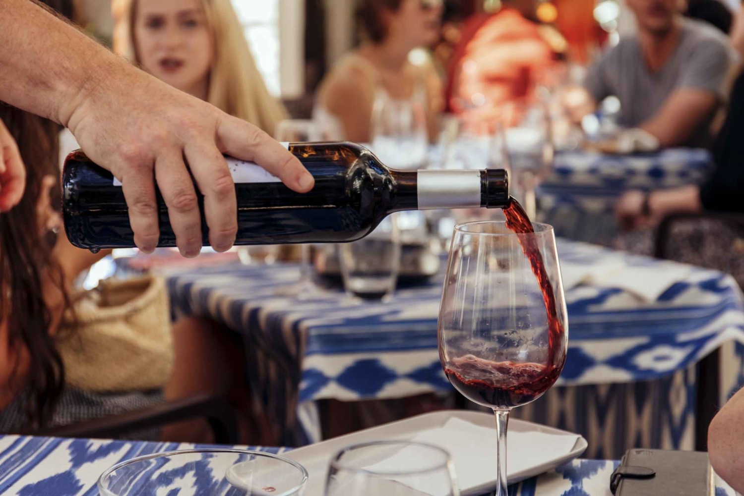 Mallorcan viininmaisteluelämys: Mallorcan viinit: 4 viiniä & juusto