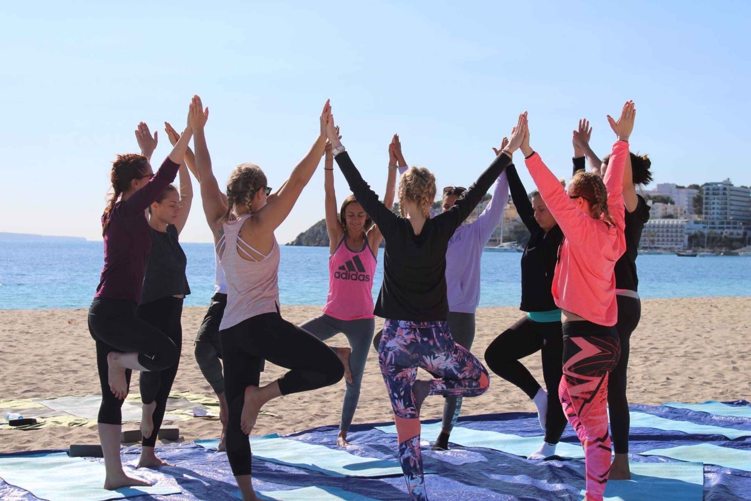 Mallorca: Yoga och brunch på Palmanovas strand