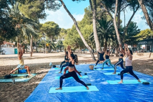 Mallorca: Yoga och brunch på Palmanovas strand