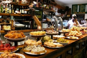 Palma de Mallorca: Old Town Tour and Tapas Bar by Night