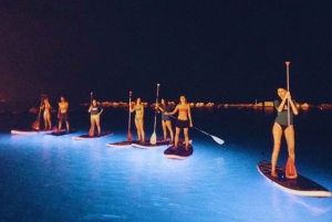 Paddle Surf com luzes Led ao pôr do sol em Menorca