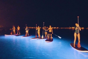 Paddle Surf com luzes Led ao pôr do sol em Menorca