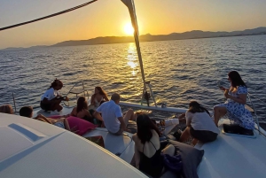 Palma: 2-stündige Katamaranfahrt bei Sonnenuntergang mit Getränken