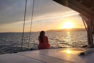 Palma: 2-stündige Katamaranfahrt bei Sonnenuntergang mit Getränken