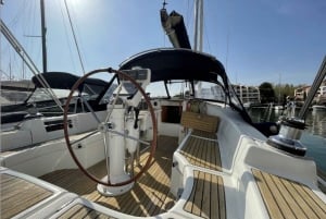 Baia di Palma: Gita in barca a vela con giochi d'acqua, snack e bevande