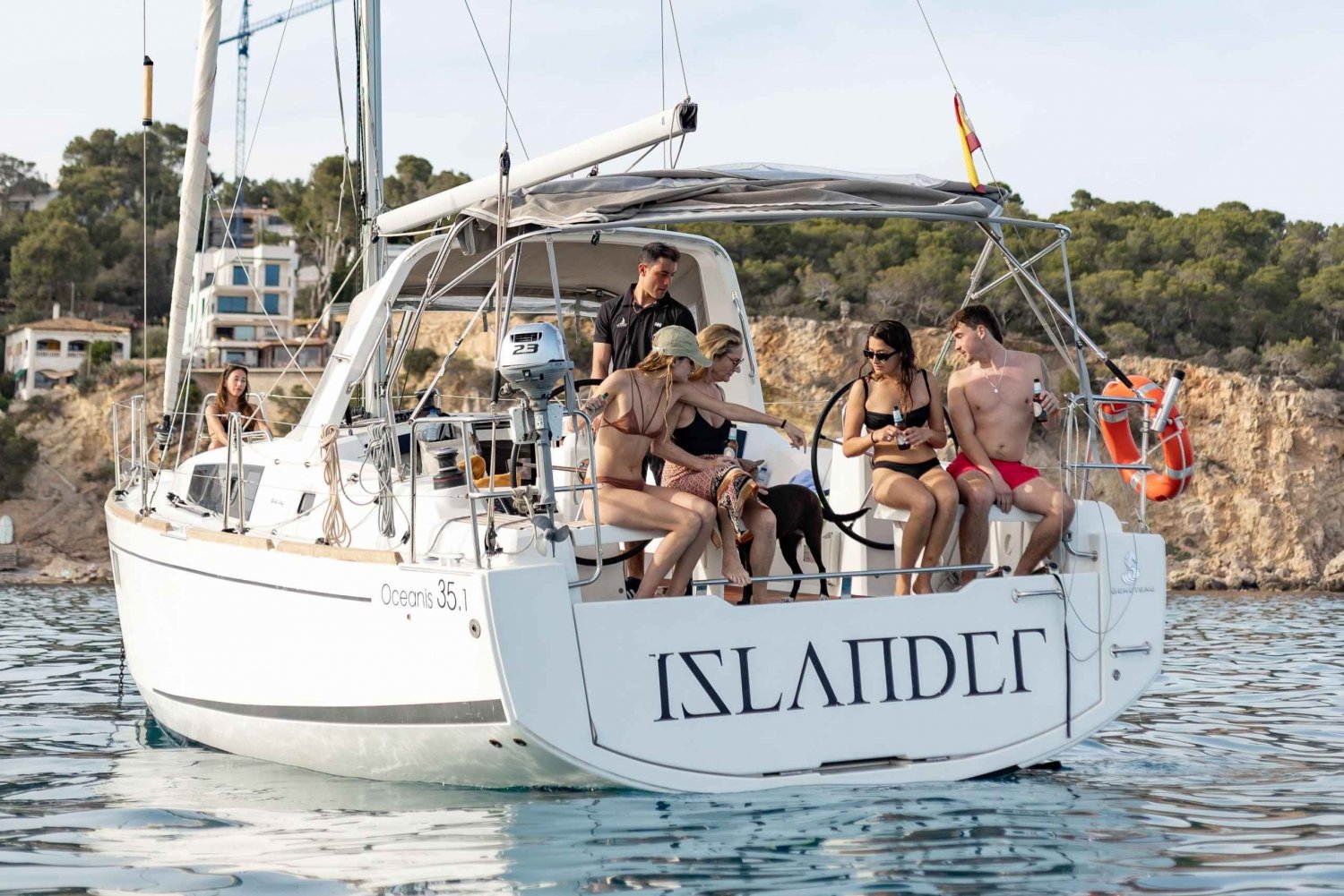 Palma de Mallorca Bénéteau Oceanis Sailboat Rental